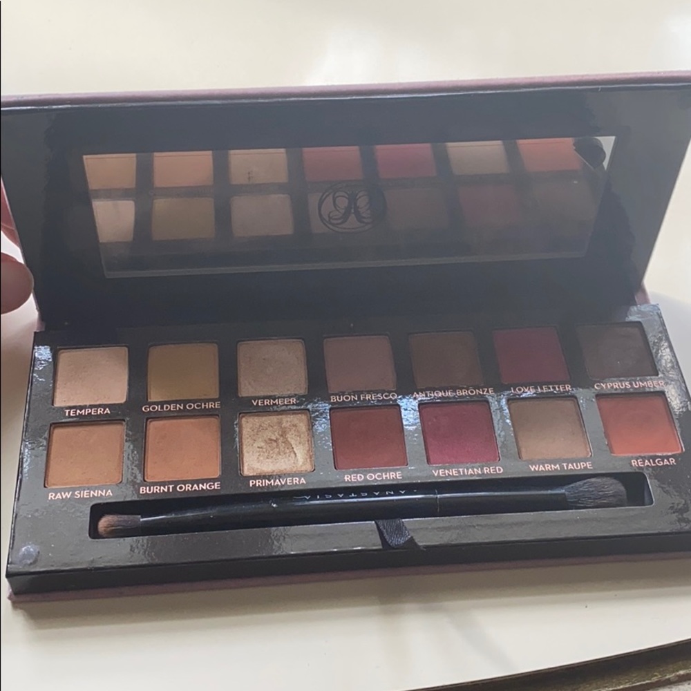 Modern Renaissance Palette - Picture 2 of 3